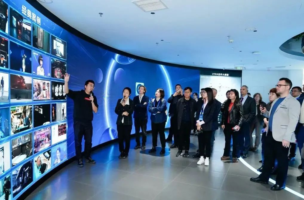 商务部副部长寄语德中企业丨赢咖8·虚拟动点与德国商界代表共探可持续发展新机遇